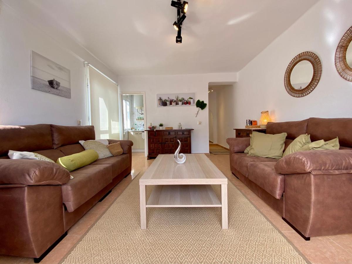 Beautiful Apartment In The Centre Of Nerja Esterno foto